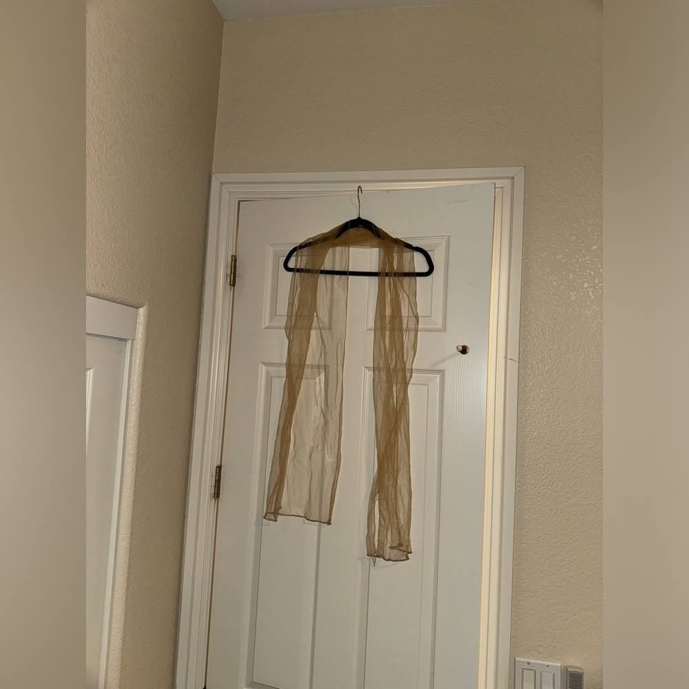 Dress - Picture 5 of 11
